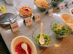 -云南草盖子石锅鱼·创意菜(万达店)