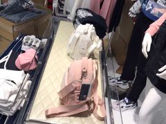 -fila(日月光中心广场店)