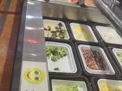 -尚品海鲜肥牛自助火锅(湖明店)