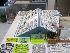 -沫芮眼镜·蔡司·依视路·尼康明月(环创店)