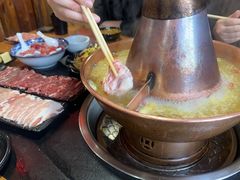 -果松木炭酸菜铜火锅·外婆参鸡汤