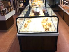 面包甜点陈列柜-金凤成祥(花园路店)