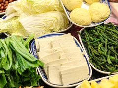 -田家大院东北农家菜铁锅炖(西安总店)