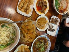 阿婆酥肉-爆炸头阿姨小四川正宗川味小吃(无任何分店)