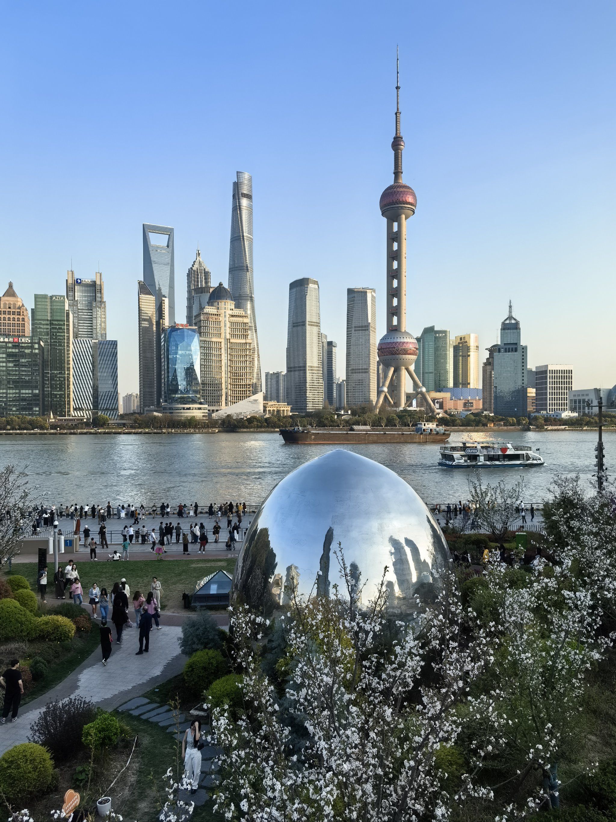 北外滩滨江的春色