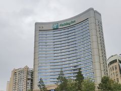 -上海南京路步行街假日酒店