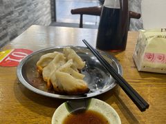 -黄阿姨锅贴大王(万航渡路店)