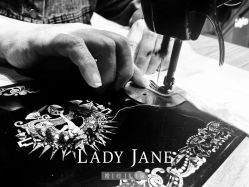 -Lady  Jane高端婚纱礼服馆