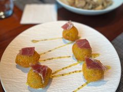 -MONICH牛排融合餐厅(和义大道购物中心店)