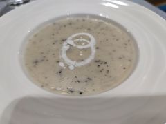 -悦享绿山墙西餐厅