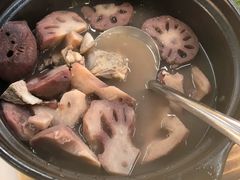 莲藕猪㬹煲-嘉缤苑