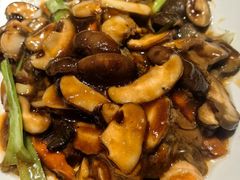 -瓦国小镇·果木烤鸭·融合菜(西口店)