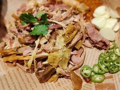 -有红鸡毛店·川菜(建设路店)