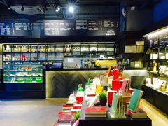 -阅西安新华书店(翠华南路店)