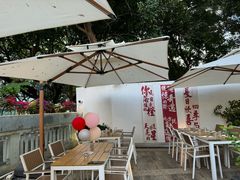 -Mark&Mars Restaurant
