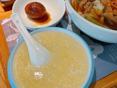 -呷佬·长沙手工米粉(金沙江路店)