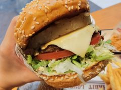 照烧凤梨牛肉特堡-The Habit Burger Grill 哈比特汉堡(复兴soho店)
