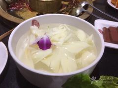 -怡品川宇火锅(宝立方店)