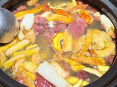 -一朵菌·野生菌探索家火锅(南亚店)
