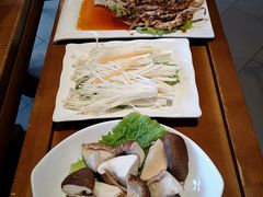 -佬土鹅肠火锅(扬中步行街店)