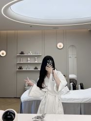 -AKOZO Beauty Salon
