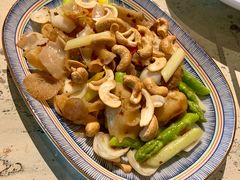 芦笋腰果炒双耳-T館·花园艺术餐厅
