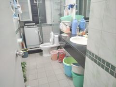 -鞍山新村(地铁站)