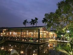 -花溪雨·森林餐厅(石基店)