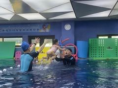 -龙格亲子游泳·水育早教运动中心(绿城店)