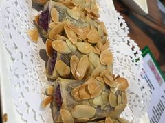 紫薯杏仁卷-盈田盈粥庄(博山东路店)