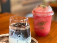 -Chom Cafe and Restaurant