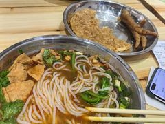 -柳州肥姨妈大骨螺蛳粉(曹路店)