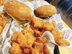 -The Habit Burger Grill 哈比特汉堡(爱琴海店)