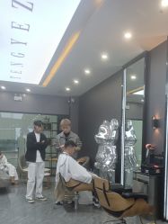 -藤野造型烫染·漂发