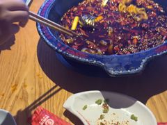 -何师傅美蛙鱼头(汉街店)