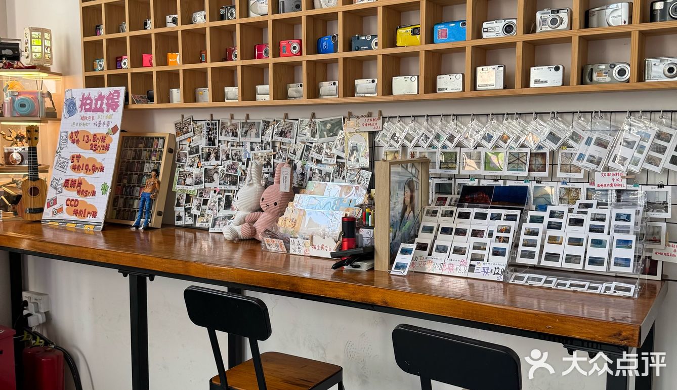 在东莞！这咖啡店里还能玩拍立得？？☕️