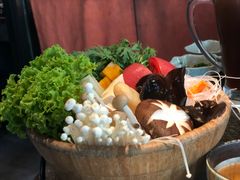 -湊湊火锅·茶憩(新中关购物中心店)