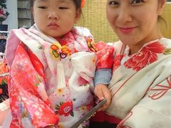 -东京都浅草樱花和服租赁店