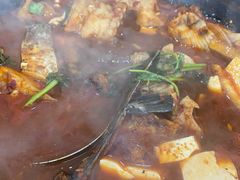 一鱼两锅-万佛湖许老大铁锅鱼(黑金冠店)