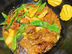 散养大公鸡锅-缘福乡村铁锅炖民宿(八达岭店)