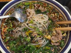 -云阿蛮云南生烫牛肉米线(奉贤路店)