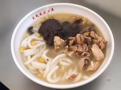 -文山荷鲜居(翠湖店)