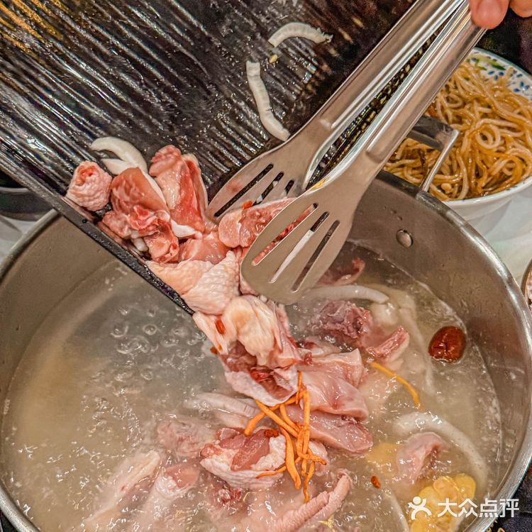 纯个人私藏的椰子鸡火锅！不想和你说，但真的藏不住了！