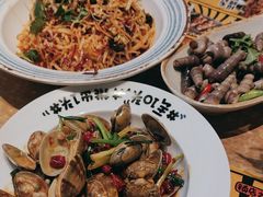 -喝丢一只鞋海鲜烧烤·海肠捞饭(东关街店)