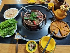 -银同牦牛肉火锅