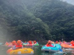 -安吉龙王山峡谷漂流