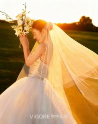 -雪中彩影婚纱摄影·微光艺术中心