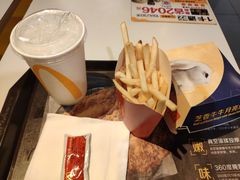 -麦当劳(衡阳中心汽车站店)