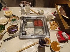 -海底捞火锅鲜切牛肉主题店(长寿路店)