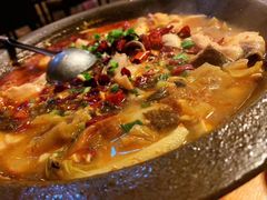 -临江餐馆二楼美食部落